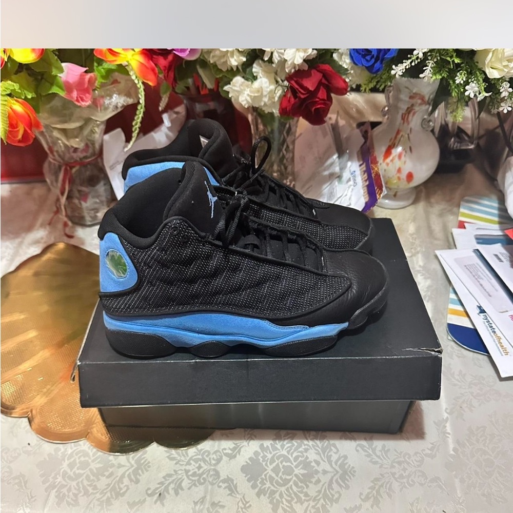 Jordan 11 North Carolina blue matching laces with reflective plus original blac